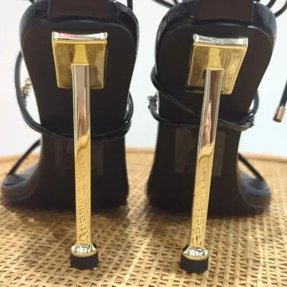 Simmi London Kegz-14 Patent Black Gold Chain Pointed Toe Stilettos Womens Size 7 - Picture 4 of 8